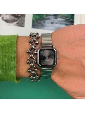 2000s Y2k style silver square watch. Classy sporty style watch. Stainless steel
